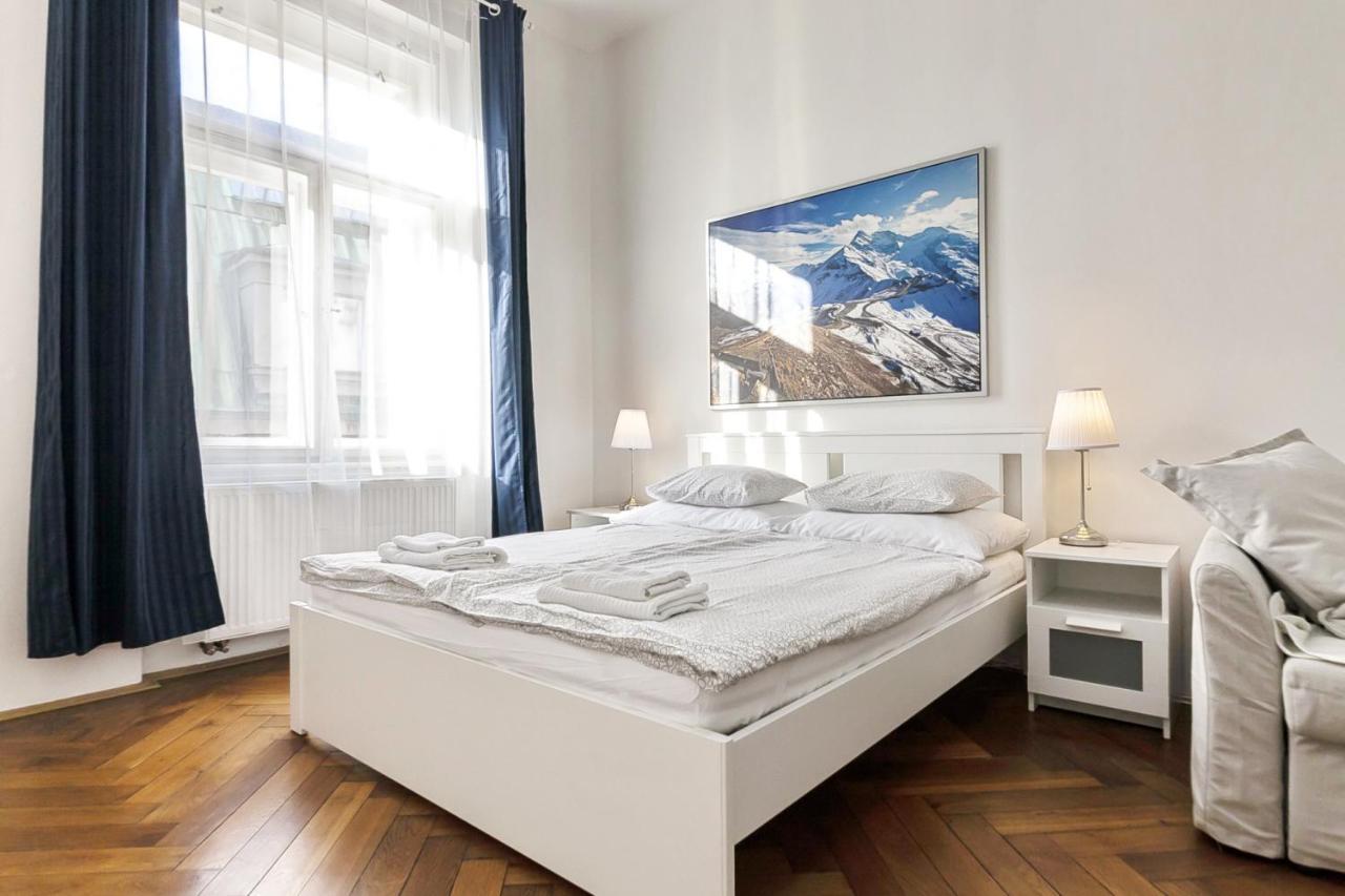 Aparthotel Wenceslas Prague Exterior photo