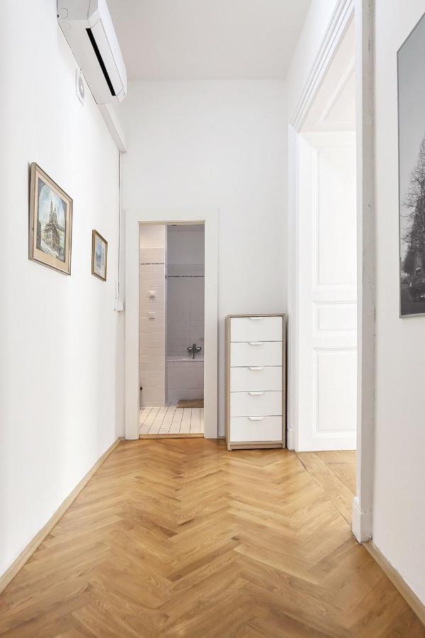 Aparthotel Wenceslas Prague Exterior photo